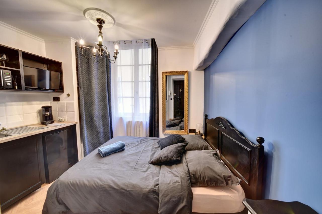 Les Petits Boudoirs De Savoie Apartment ชองเบรี ภายนอก รูปภาพ