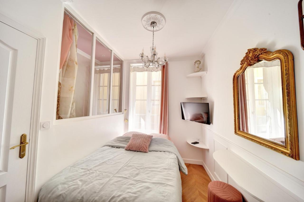 Les Petits Boudoirs De Savoie Apartment ชองเบรี ภายนอก รูปภาพ